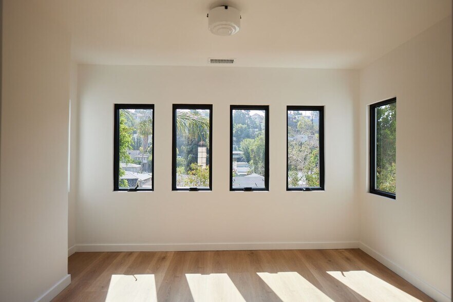 Building Photo - 1544 Westerly Terrace