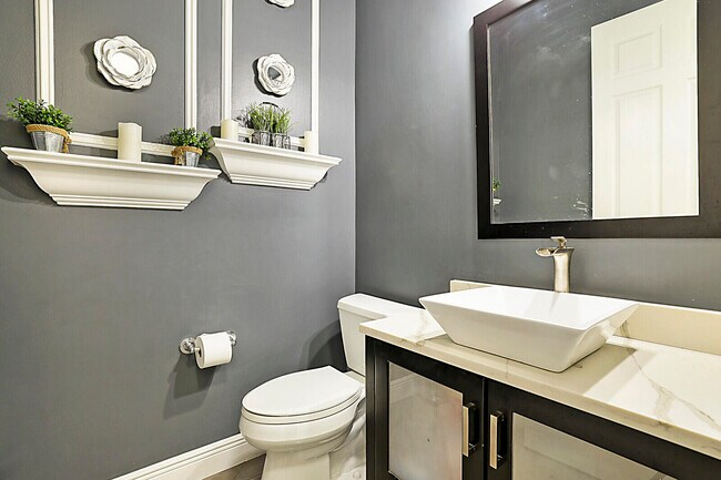 Building Photo - 7167 Ivy Crossing Ln