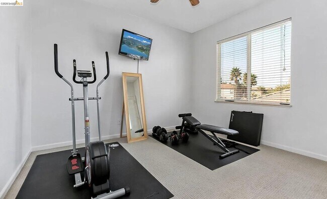 Building Photo - 3251 Lookout Point Loop