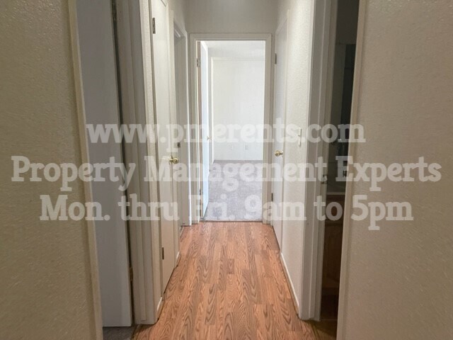 Building Photo - 2622 Estate Dr