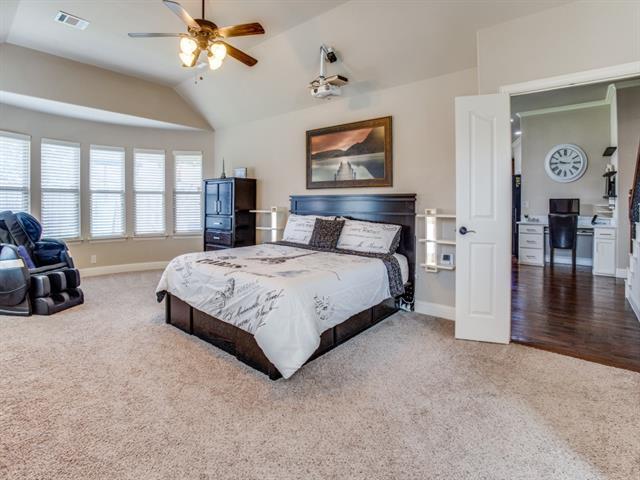 Building Photo - 804 Longhorn Drive