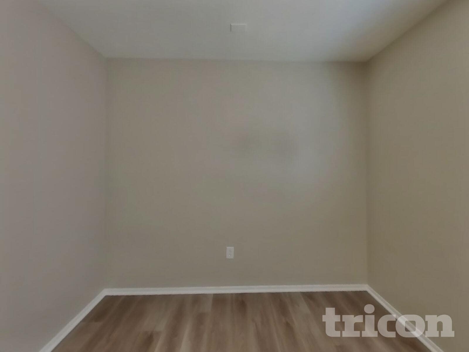 Building Photo - 1353 S Sabino Dr