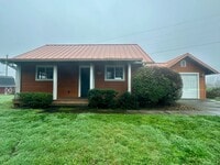 Building Photo - 4645 NE Elliott Cir