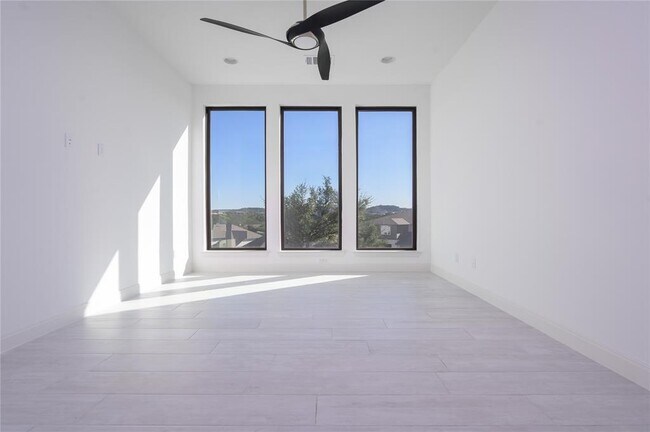 Building Photo - 19408 Summit Glory Trl