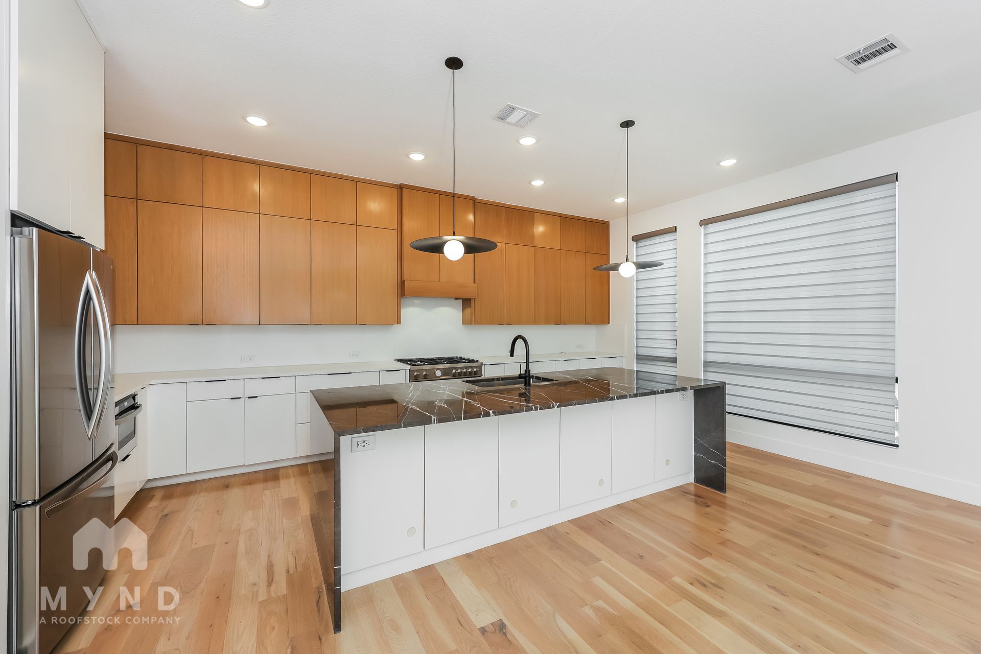 Building Photo - 1012 Mobile St