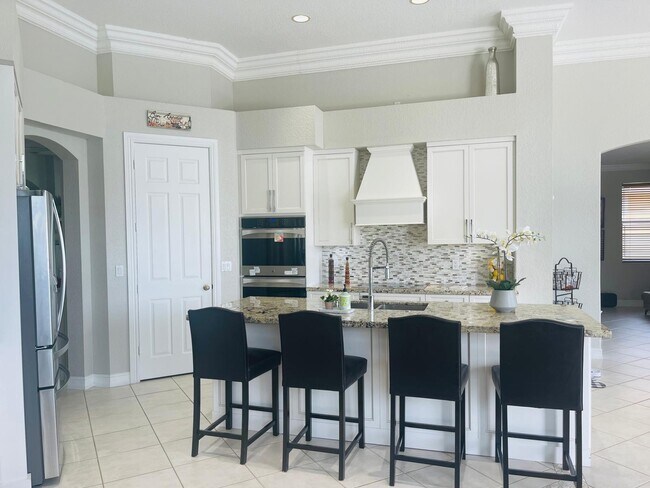 Building Photo - 6185 123rd Ln