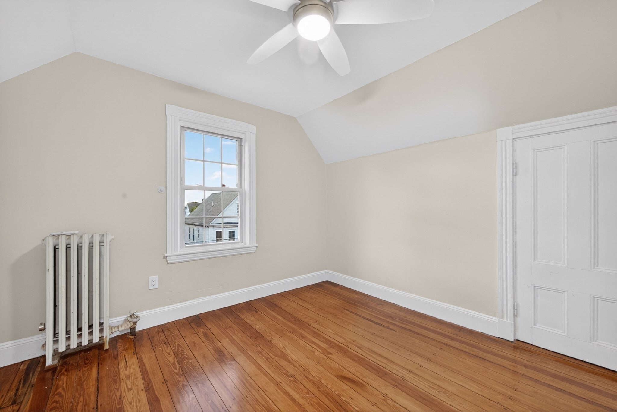 Building Photo - 42 Etna St