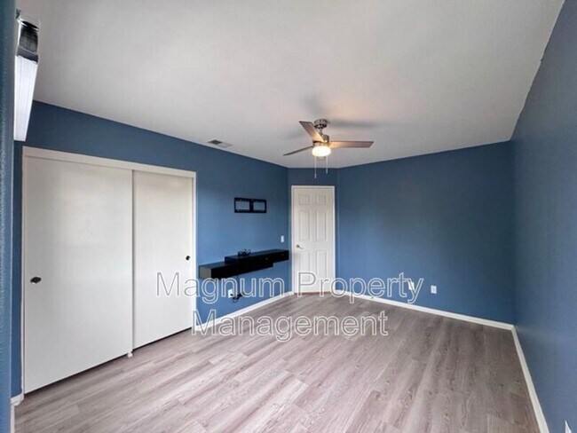 Building Photo - 32358 Gardenvail Dr