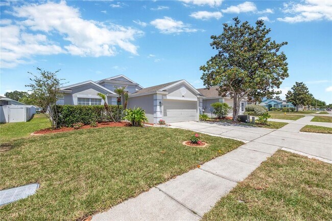 Building Photo - 30435 Annadale Dr