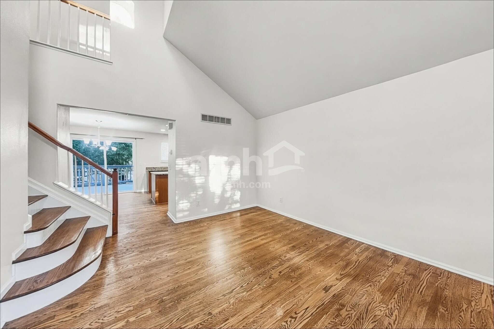 Building Photo - 11852 Altura St