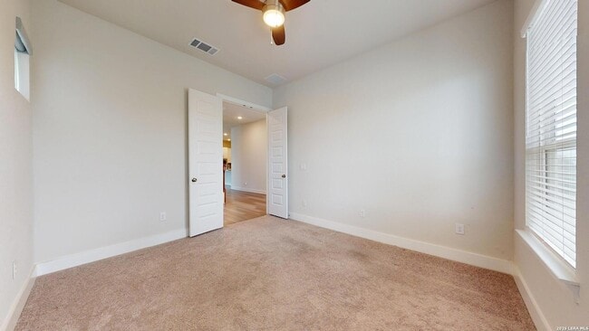 Building Photo - 11526 Hollering Pass