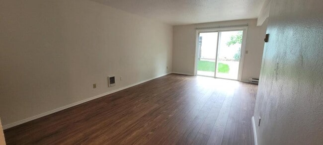 Building Photo - 1430 Salishan St SE