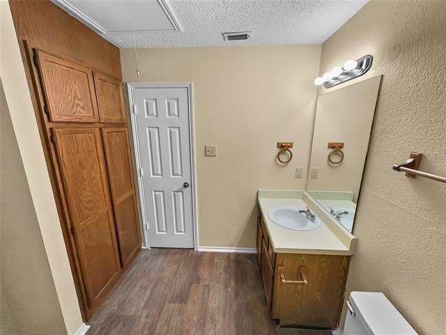 Building Photo - 828 Mirabell Ct