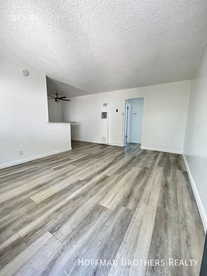 Building Photo - 630 N Cerritos Ave