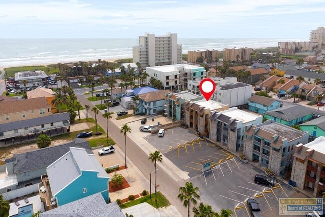 Building Photo - 125 E Retama St