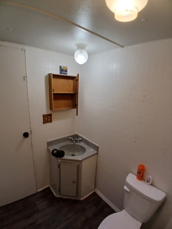 Building Photo - 4825 Marshall Ct