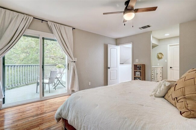 Building Photo - 8804 Mountain Ridge Dr