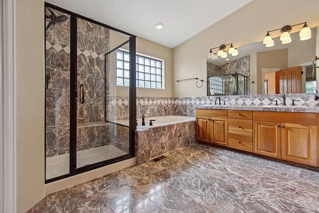 Building Photo - Cherry Creek Townhouse for rent!