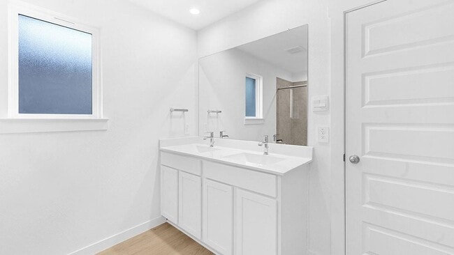 Building Photo - 31702 Carlisle Cv Ct