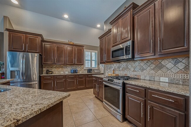 Building Photo - 6306 Hidden Alley Dr