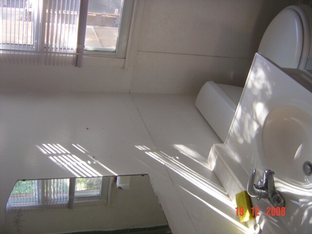 Building Photo - 154 E 44th St