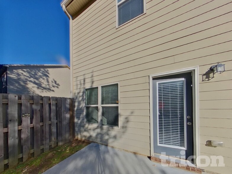 Building Photo - 7817 Rock Rose Ln