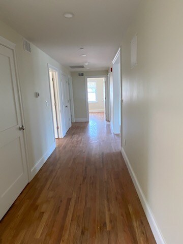 Building Photo - 211 Harvard Ave