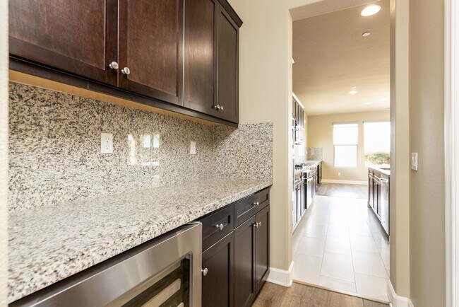 Building Photo - 5bd/3ba, 3969 sq ft Home in Gated Community in Vista!