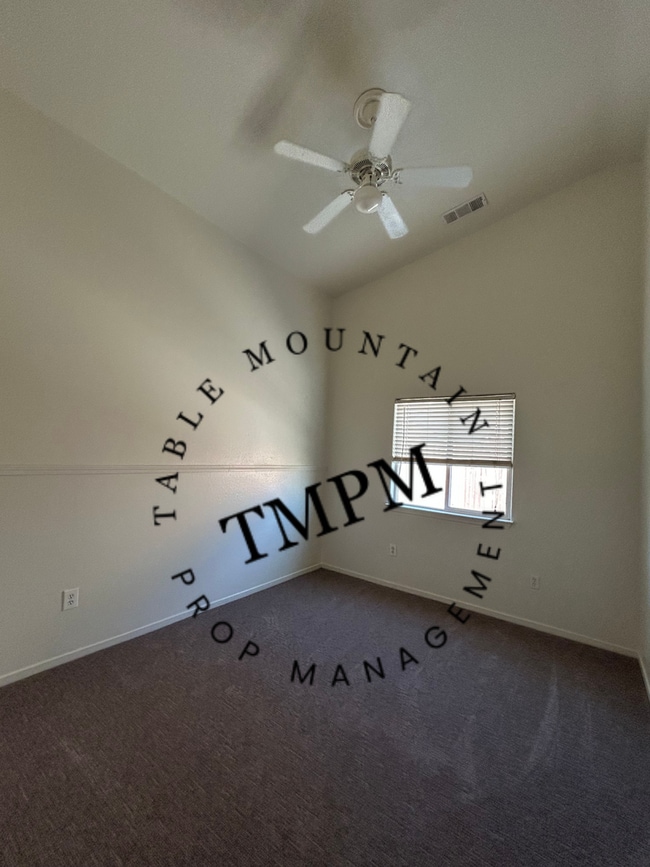 Building Photo - 111 Buck Run Dr