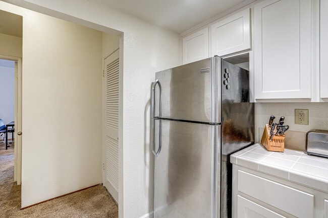 Building Photo - 3641 West Ct