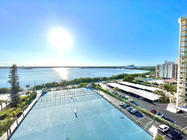 Building Photo - 5420 N Ocean Dr