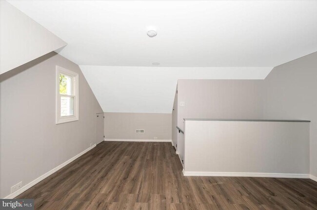 Building Photo - 13205 Okinawa Ave