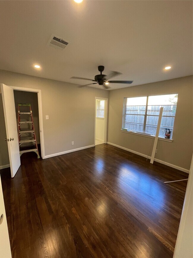 Building Photo - 9615 Vilven Ln