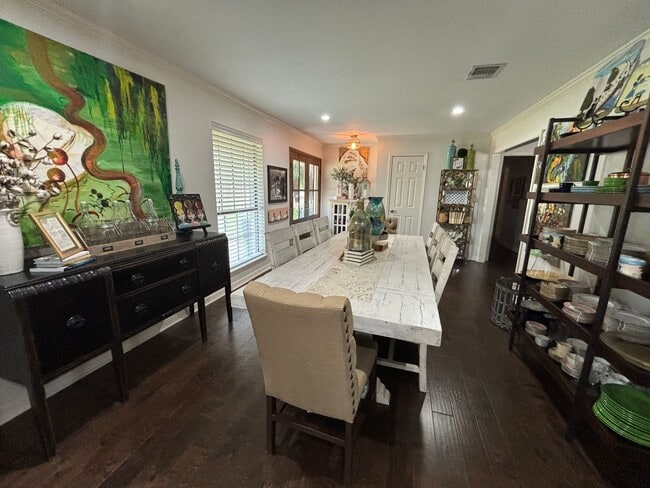 Building Photo - ELLERBE ROAD ESTATES BEAUTY