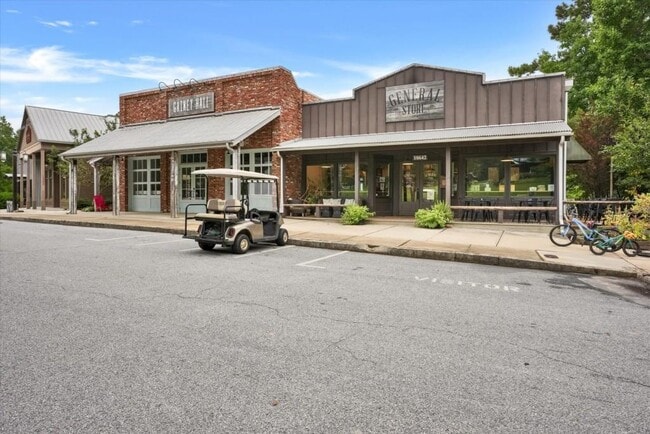 Building Photo - 10671 Serenbe Ln