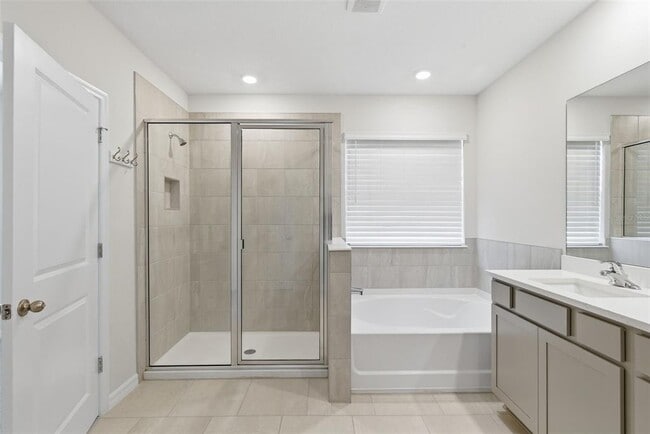 Building Photo - 32430 Osprey Peak Wy