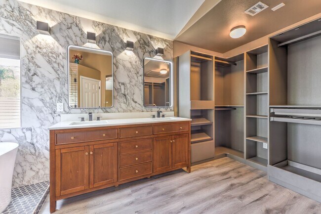Building Photo - Beautiful Upgraded Home 3-Bedroom with Solar, Smart Home Features & Private Backyard Oasis