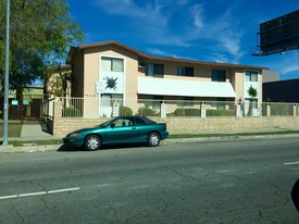 Building Photo - 19419 Victory Blvd
