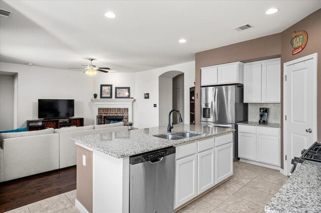 Building Photo - 5813 Casstello Dr