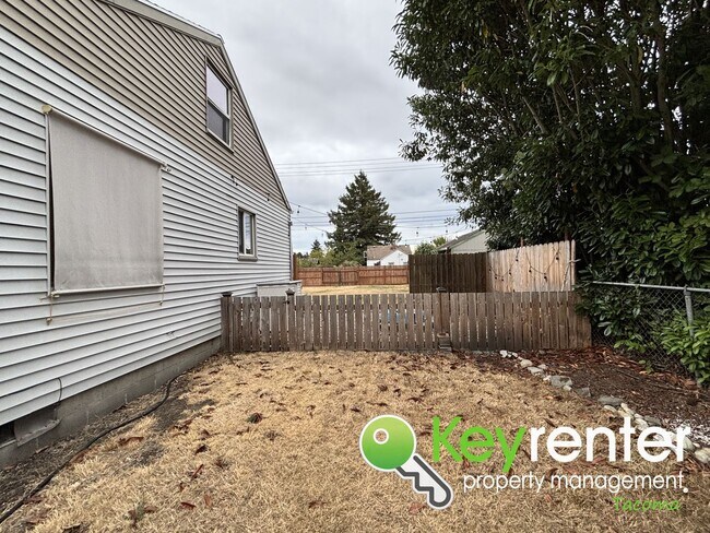 Building Photo - Charming 3 Bedroom Home for Rent in South ...