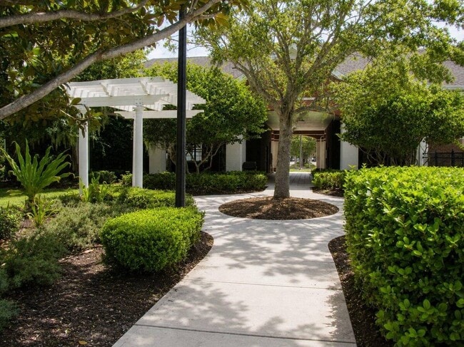 Building Photo - 2256 Betsy Ross Ln