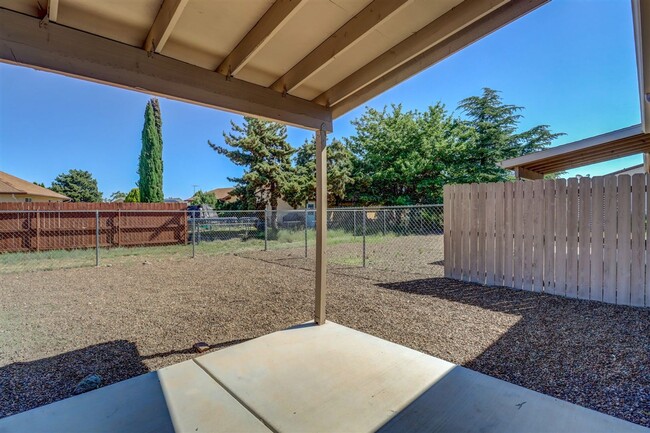 Building Photo - 7750 Spouse Dr