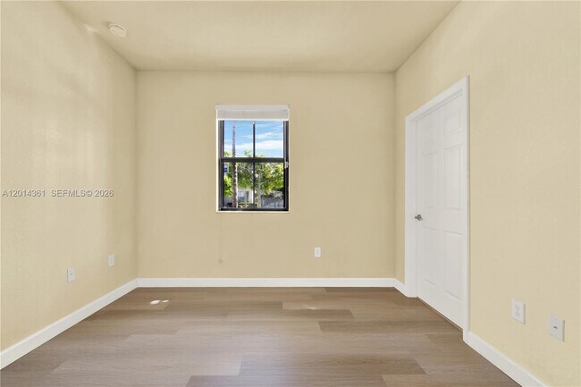 Building Photo - 11924 SW 155th Ct