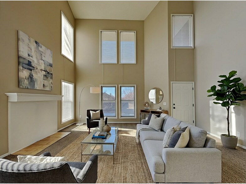 Building Photo - 930 Primrose St