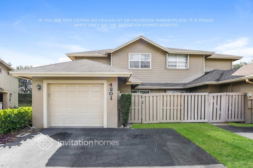 Primary Photo - 4201 NW 120th Ln
