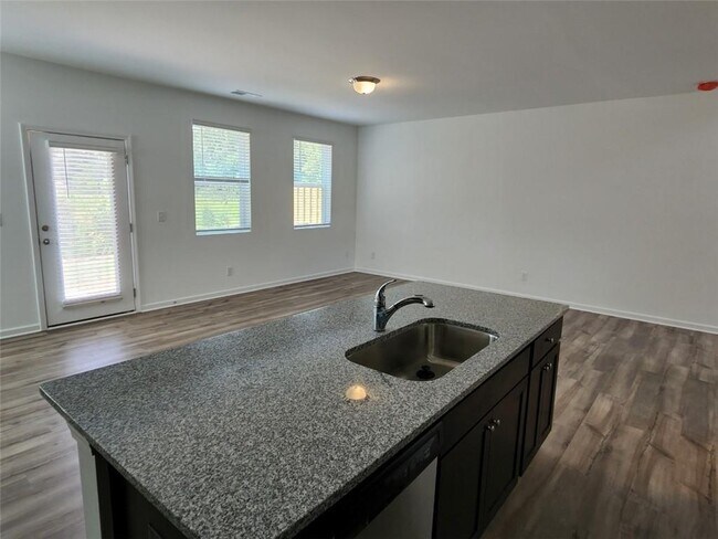 Building Photo - 6145 Langdon Way