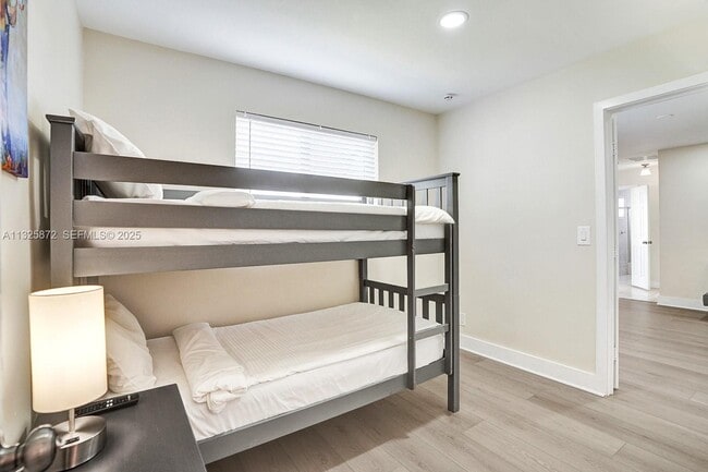 Building Photo - 1018 Adams St