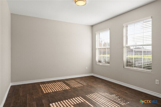 Building Photo - 2409 Riley Dr