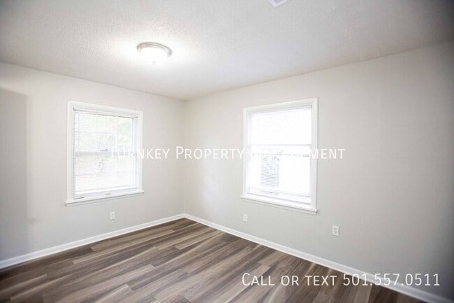 Building Photo - 4 Wynne Cir