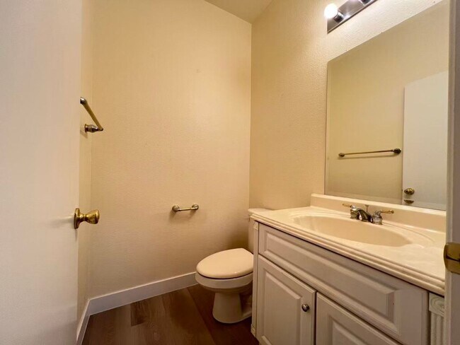 Building Photo - 8480 Garnet Peak Ct